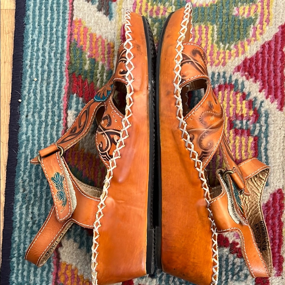 L’artiste Leather Sandals - Brown and Blue - Picture 4 of 5